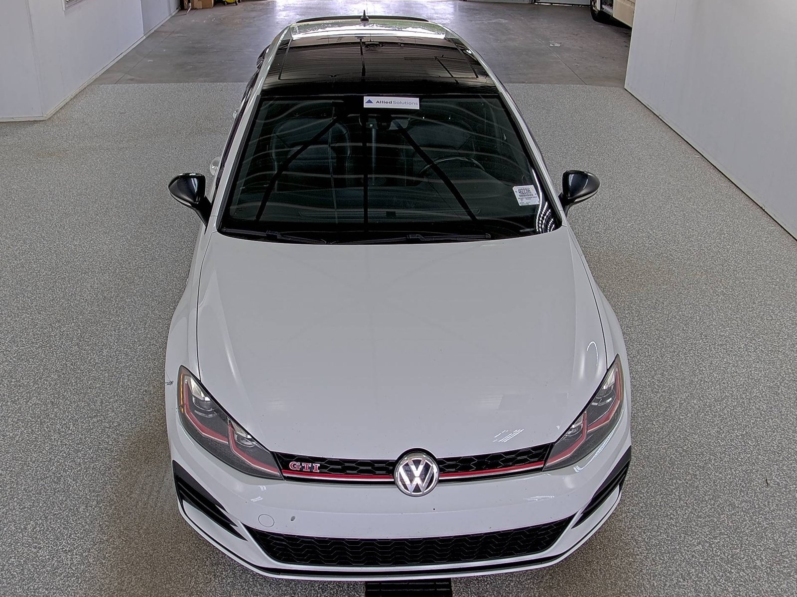 Used 2021 Volkswagen GTI SE FWD image 5