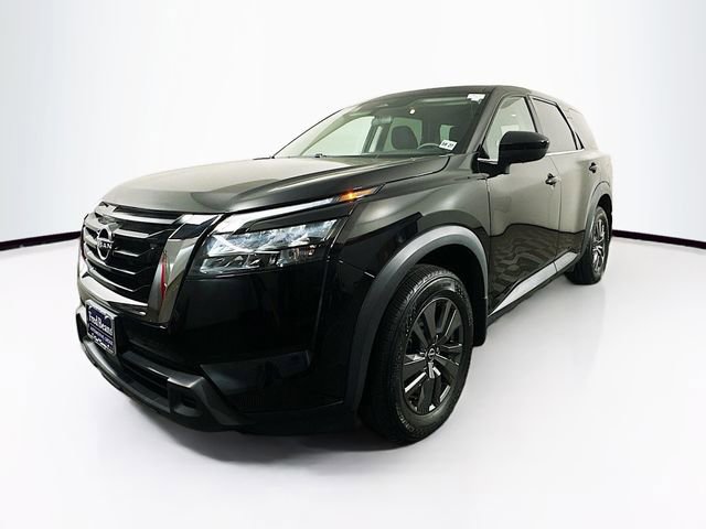 Certified 2023 Nissan Pathfinder S image 4