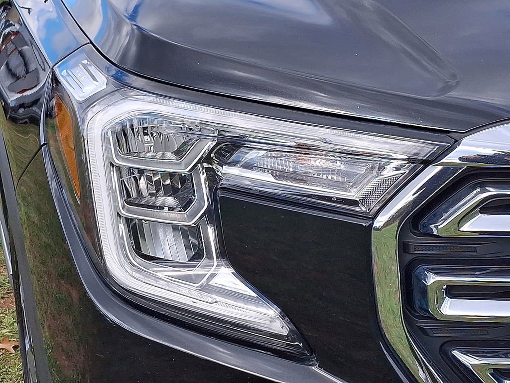 Used 2022 GMC Terrain SLT w/ Infotainment Package II image 8