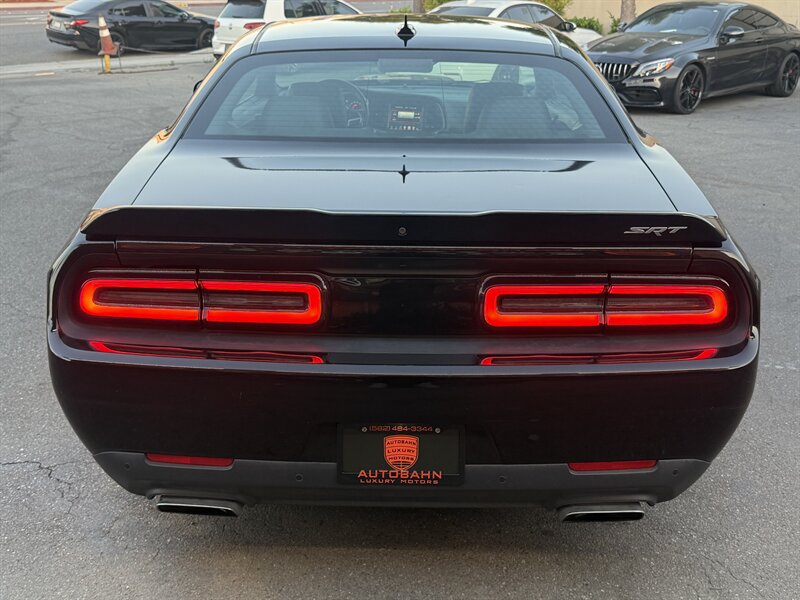 Used 2016 Dodge Challenger SRT RWD image 14