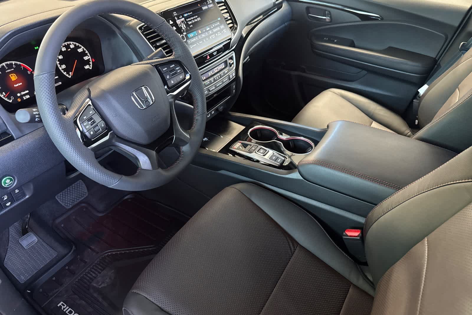 New 2026 Honda Ridgeline Black Edition image 13