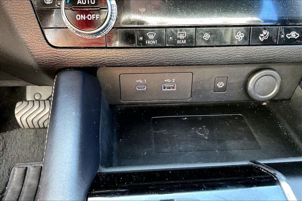 Used 2022 Mitsubishi Outlander SE image 16