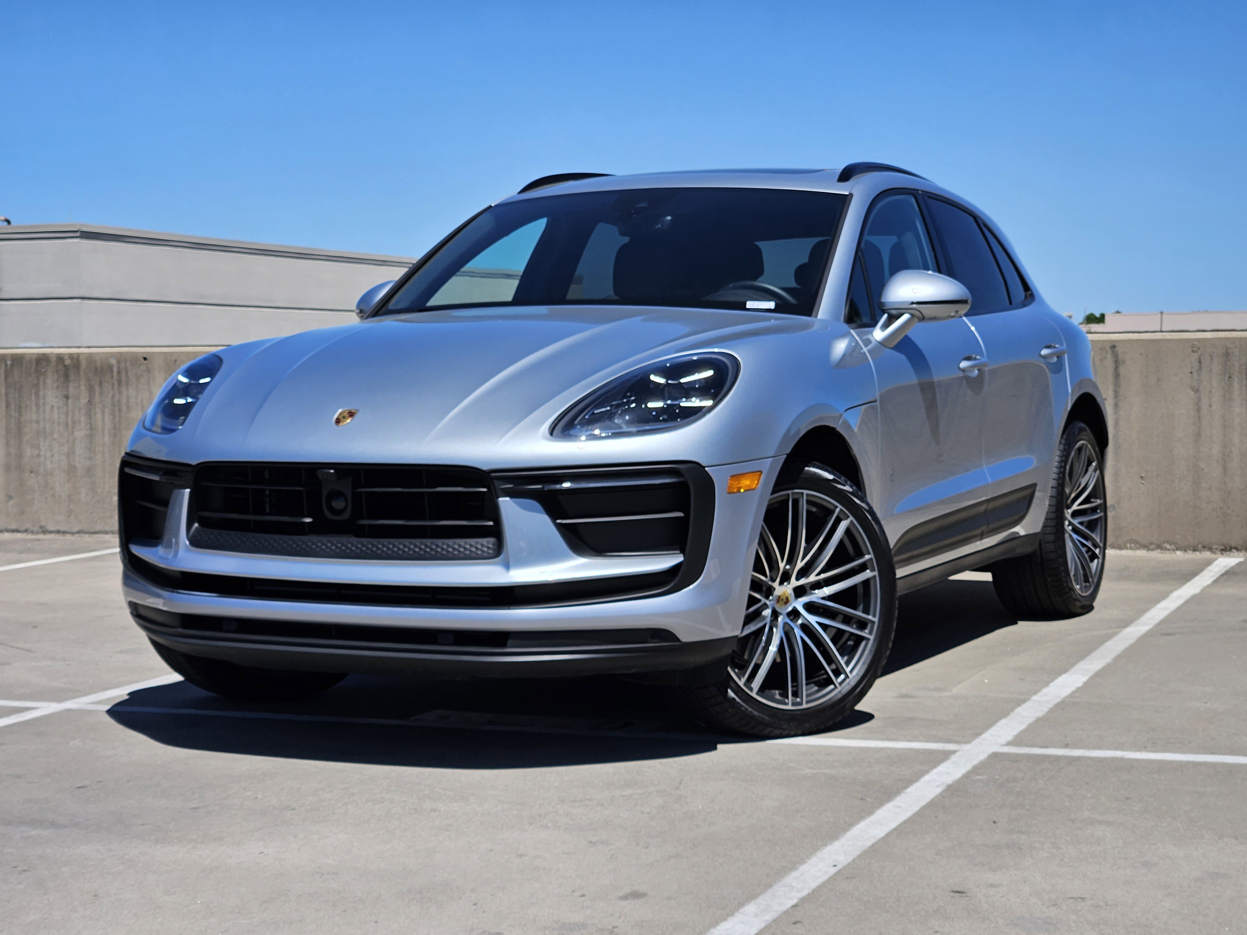 Certified 2026 Porsche Macan AWD/4WD video 1