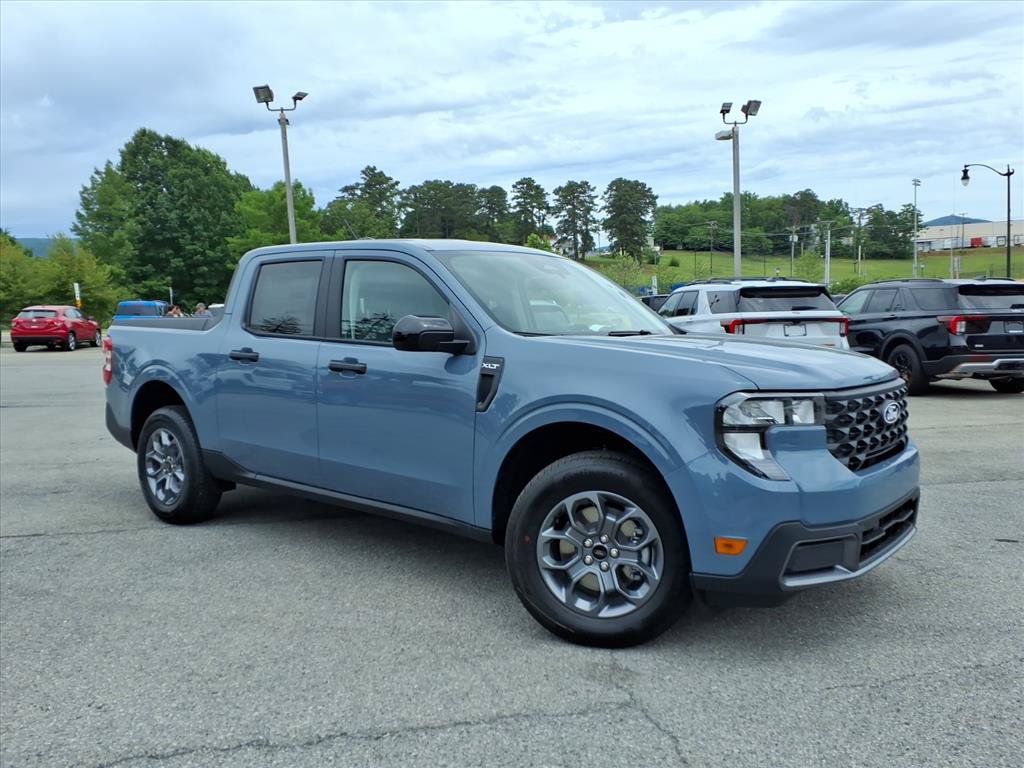 New 2026 Ford Maverick XLT w/ Equipment Group 301A