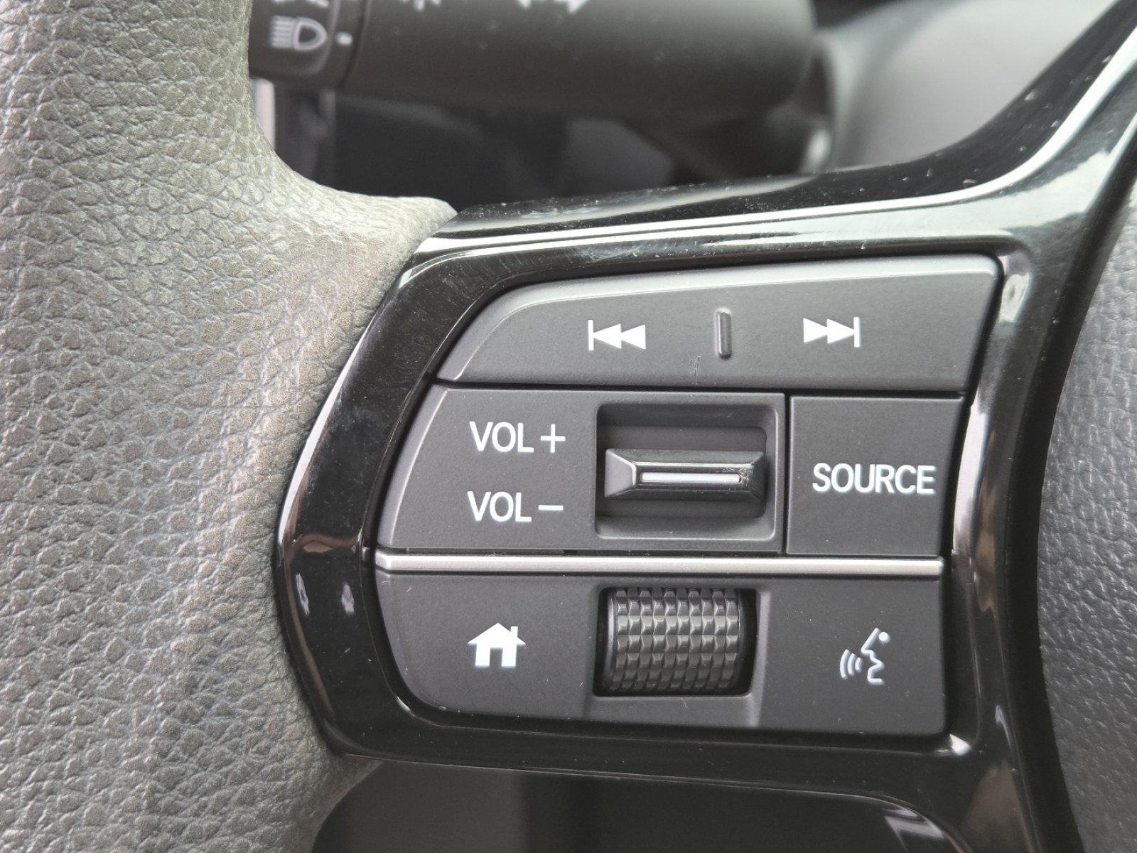 Used 2023 Honda Civic LX image 30