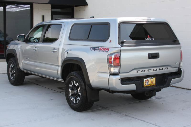 Used 2023 Toyota Tacoma TRD Off-Road w/ TRD Premium Off Road Package AWD/4WD image 15
