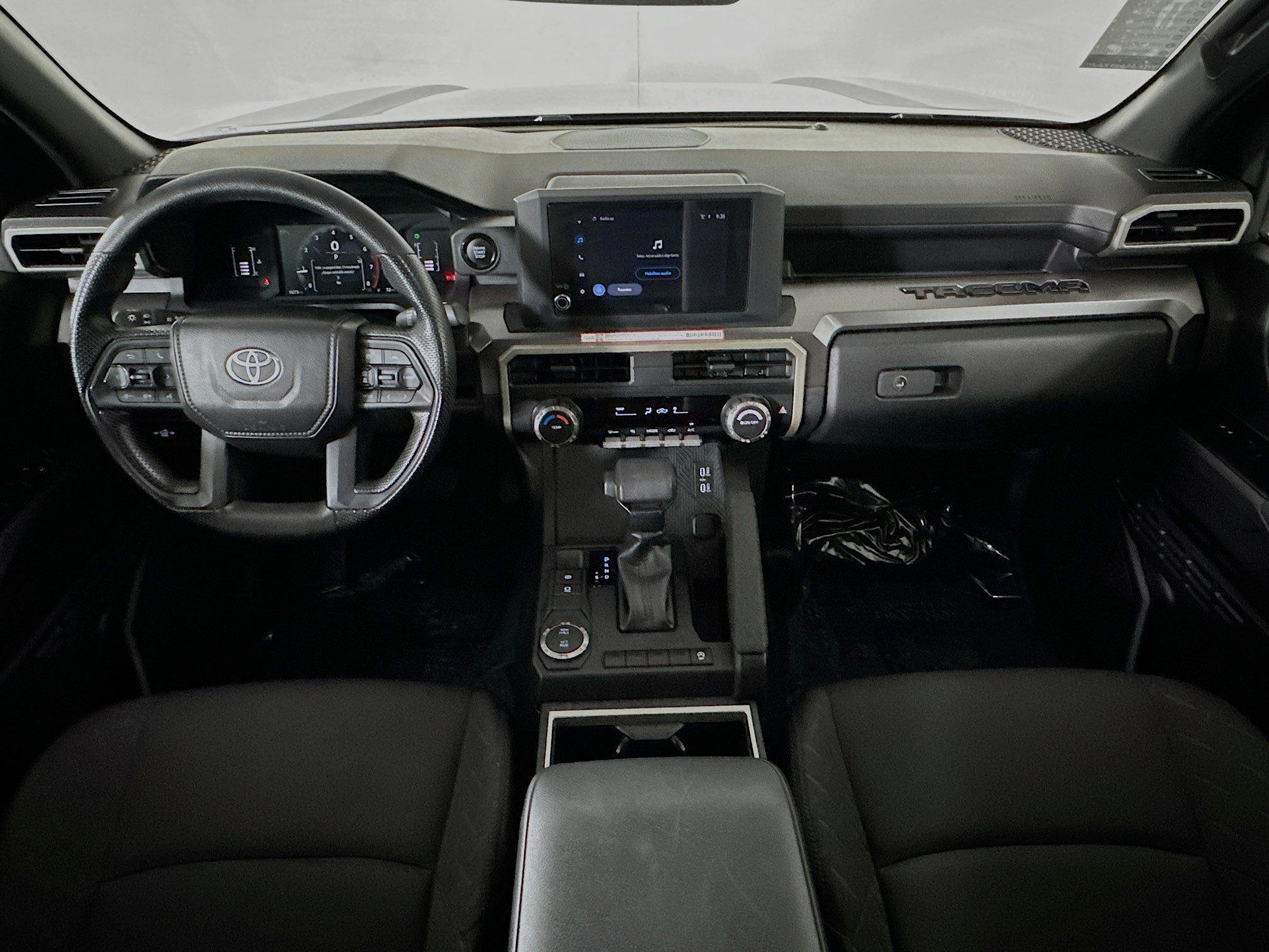 Used 2025 Toyota Tacoma SR5 image 27