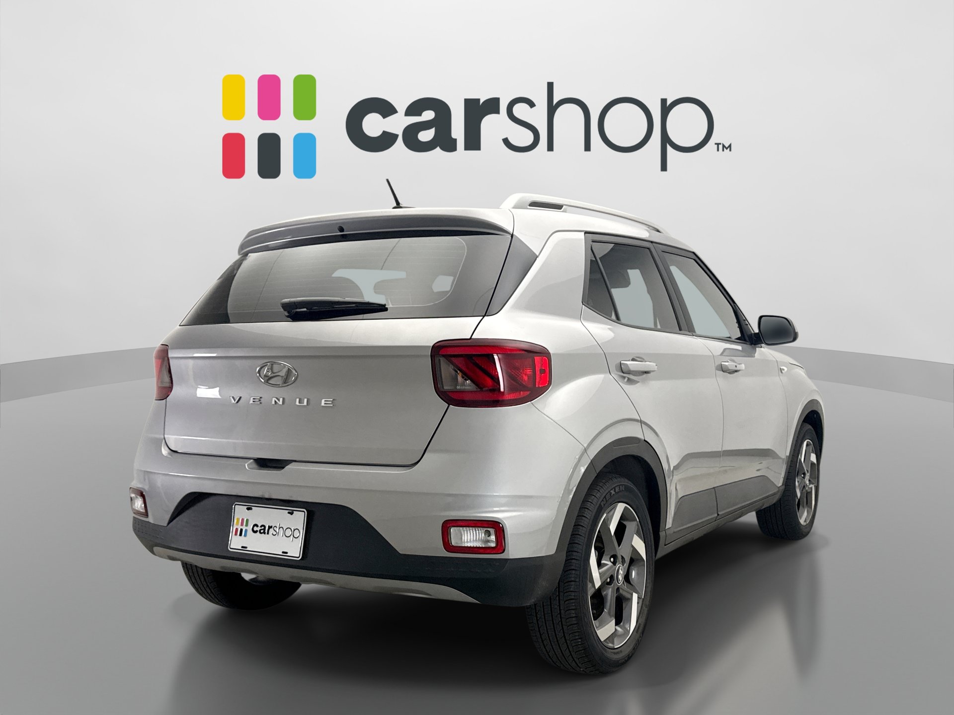 Used 2026 Hyundai Venue SEL FWD image 5