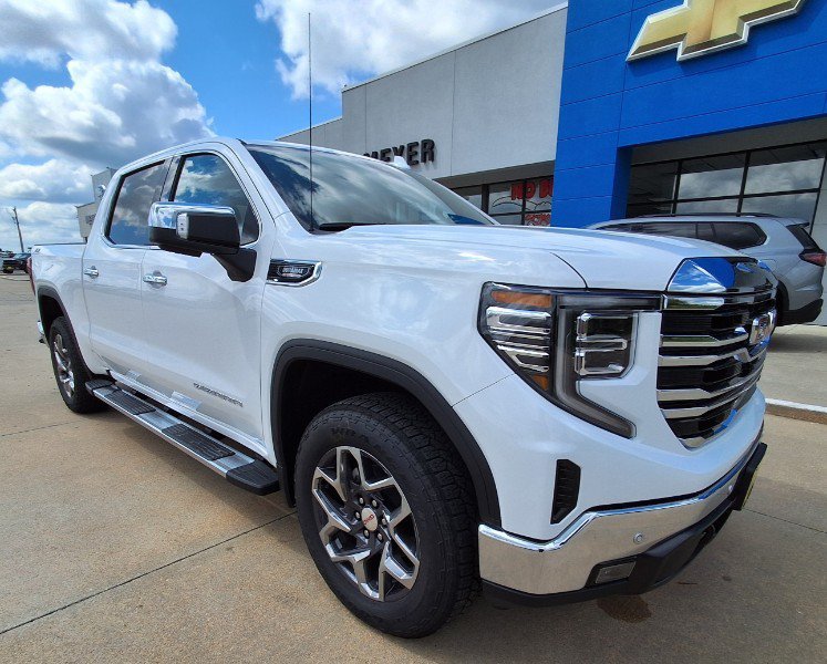New 2026 GMC Sierra 1500 SLT w/ SLT Premium Plus Package AWD/4WD image 2