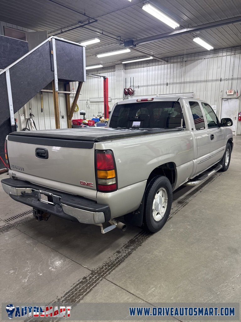 Used 2004 GMC Sierra 1500 SLE w/ Light Duty Power Package image 4