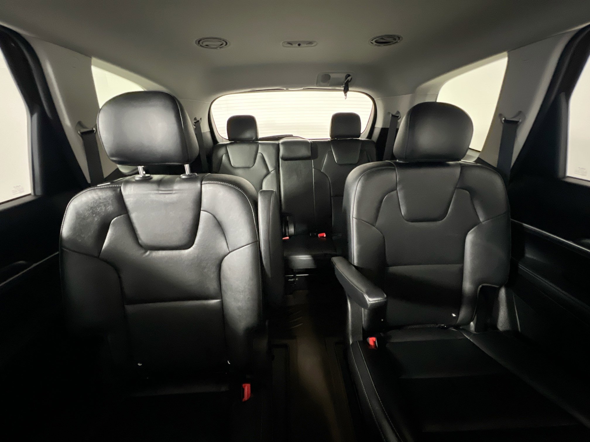 Used 2022 Kia Telluride S FWD image 33