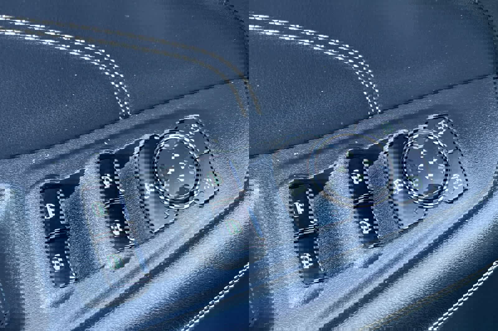 Used 2022 Ford Edge Titanium image 13