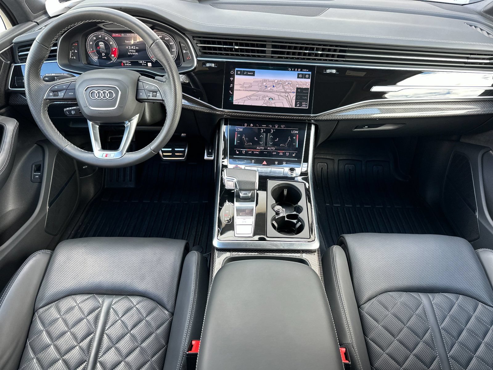 Used 2024 Audi SQ7 Prestige AWD/4WD image 14