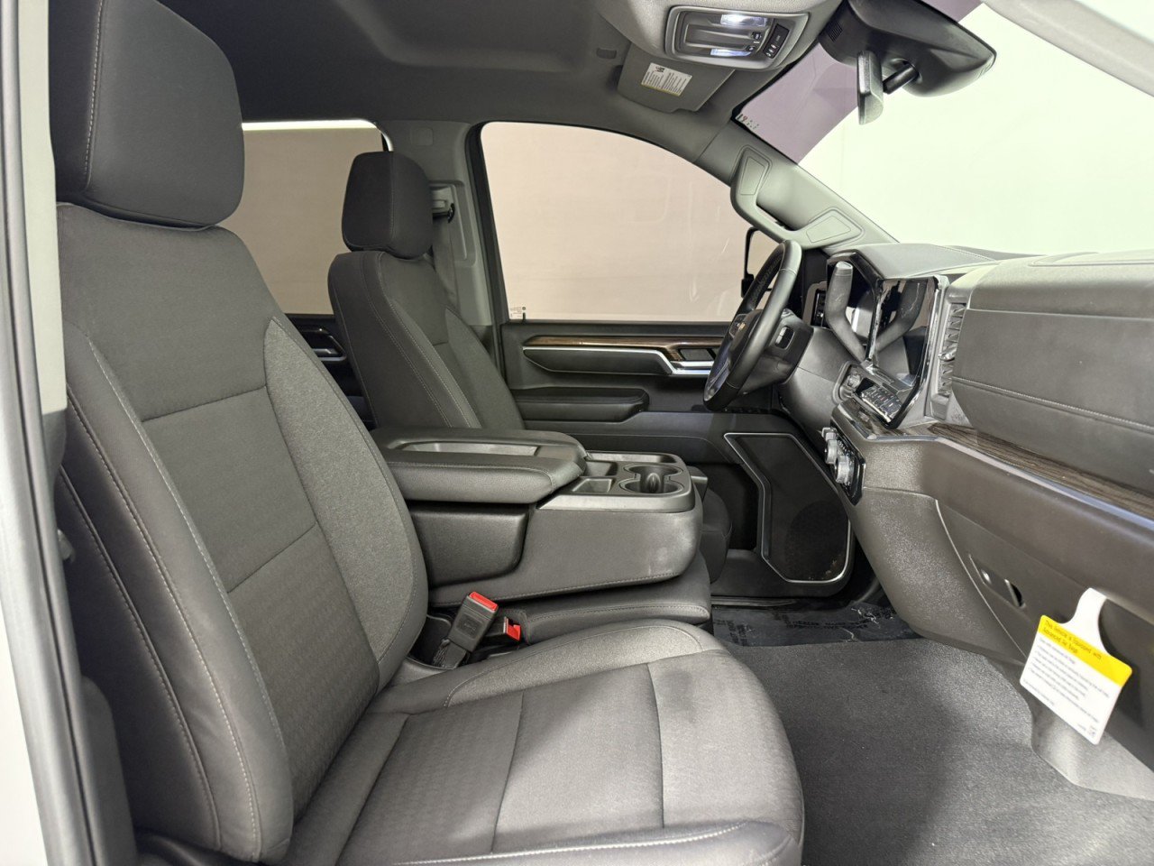 Used 2025 Chevrolet Silverado 3500 LT AWD/4WD image 10