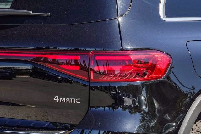 Used 2024 Mercedes-Benz EQB 350 4MATIC SUV w/ Winter Package image 9