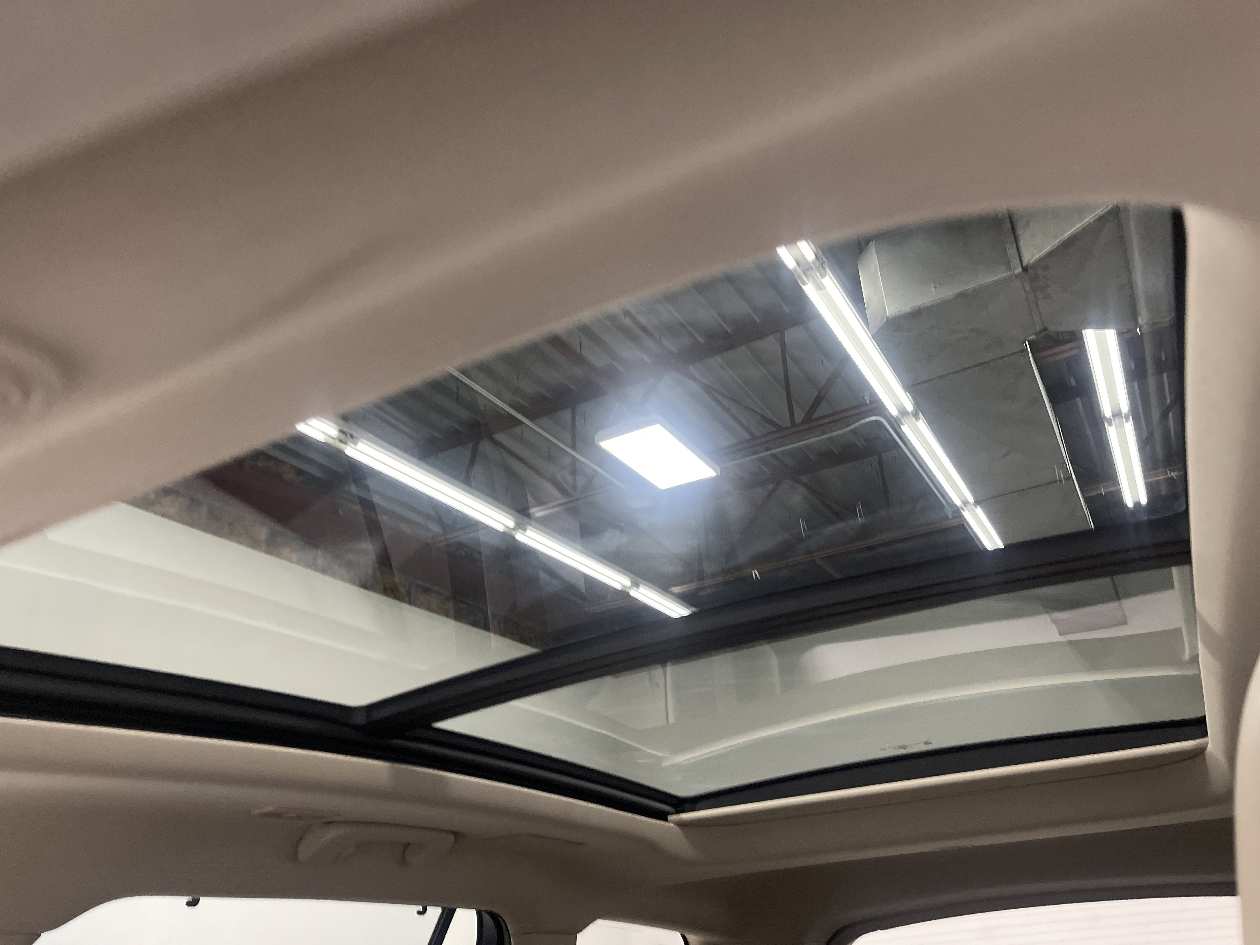 Used 2022 Lincoln Aviator Reserve w/ Equipment Group 201A image 30