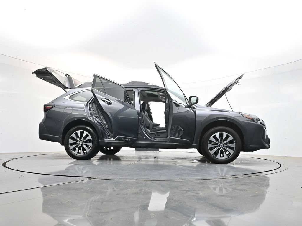 Used 2023 Subaru Outback Touring AWD/4WD image 48