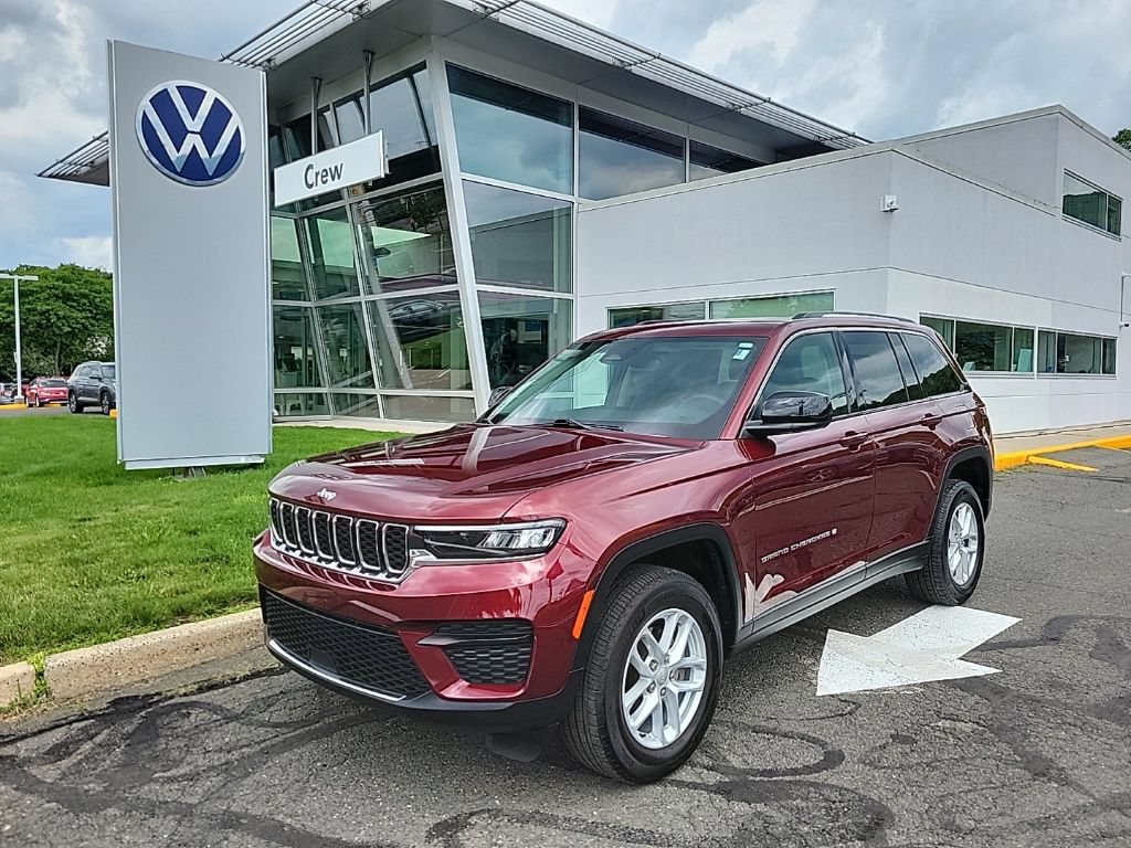Used 2024 Jeep Grand Cherokee Laredo X AWD/4WD video 1
