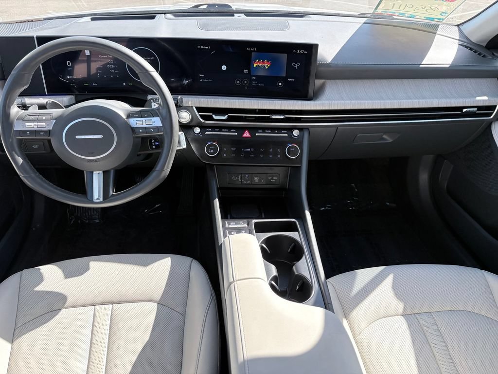 Used 2025 Hyundai Sonata Limited FWD image 8