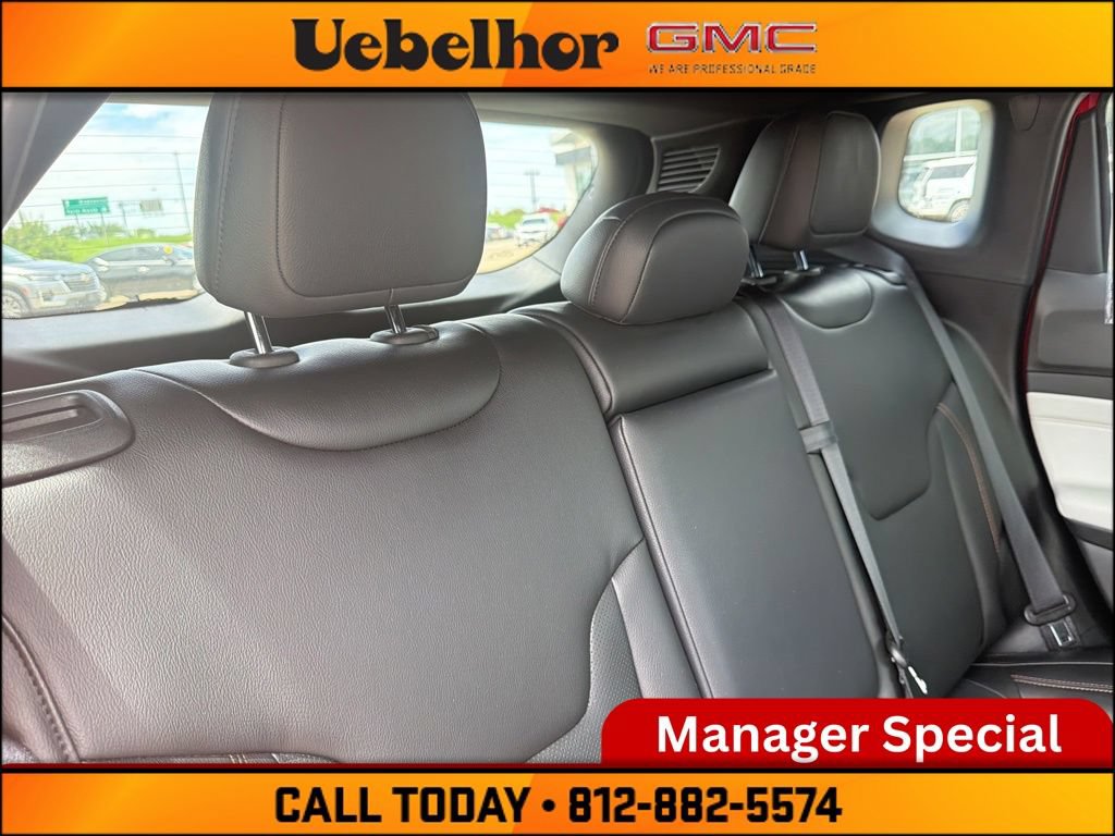 Used 2023 Jeep Compass Limited AWD/4WD image 5