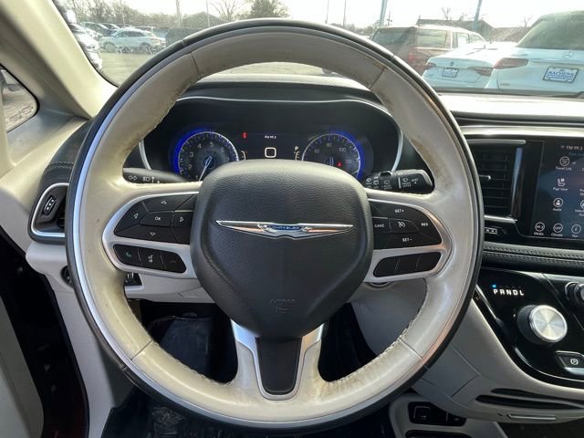 Used 2020 Chrysler Pacifica Limited image 20