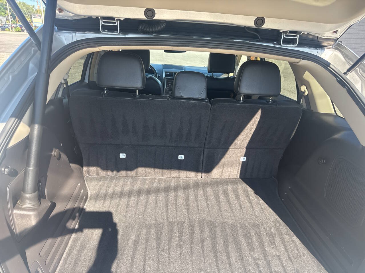 Used 2011 Lincoln MKX AWD w/ Wood Pkg image 6