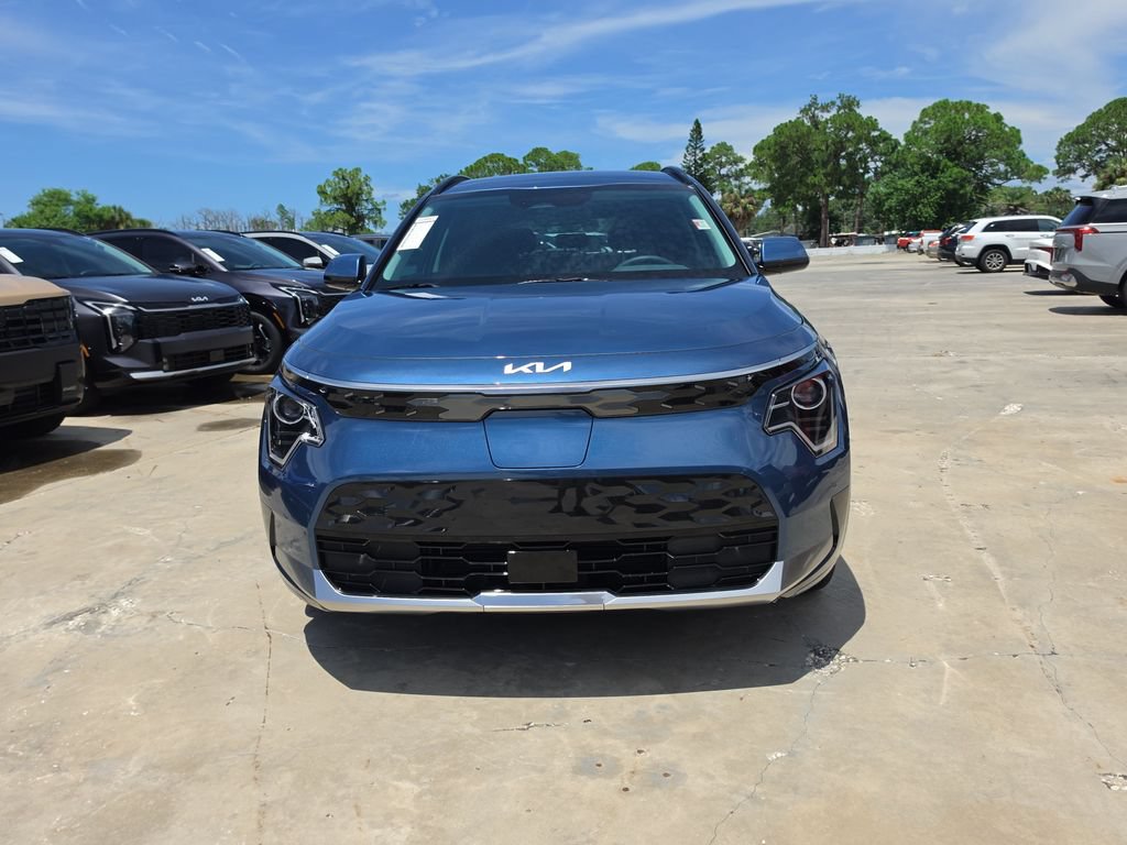 New 2026 Kia Niro Wind FWD image 3