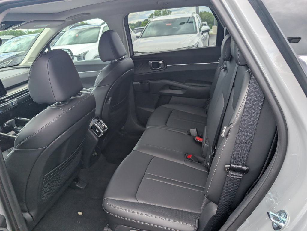New 2026 Kia Sorento S w/ S Panoramic Sunroof Package AWD/4WD image 9