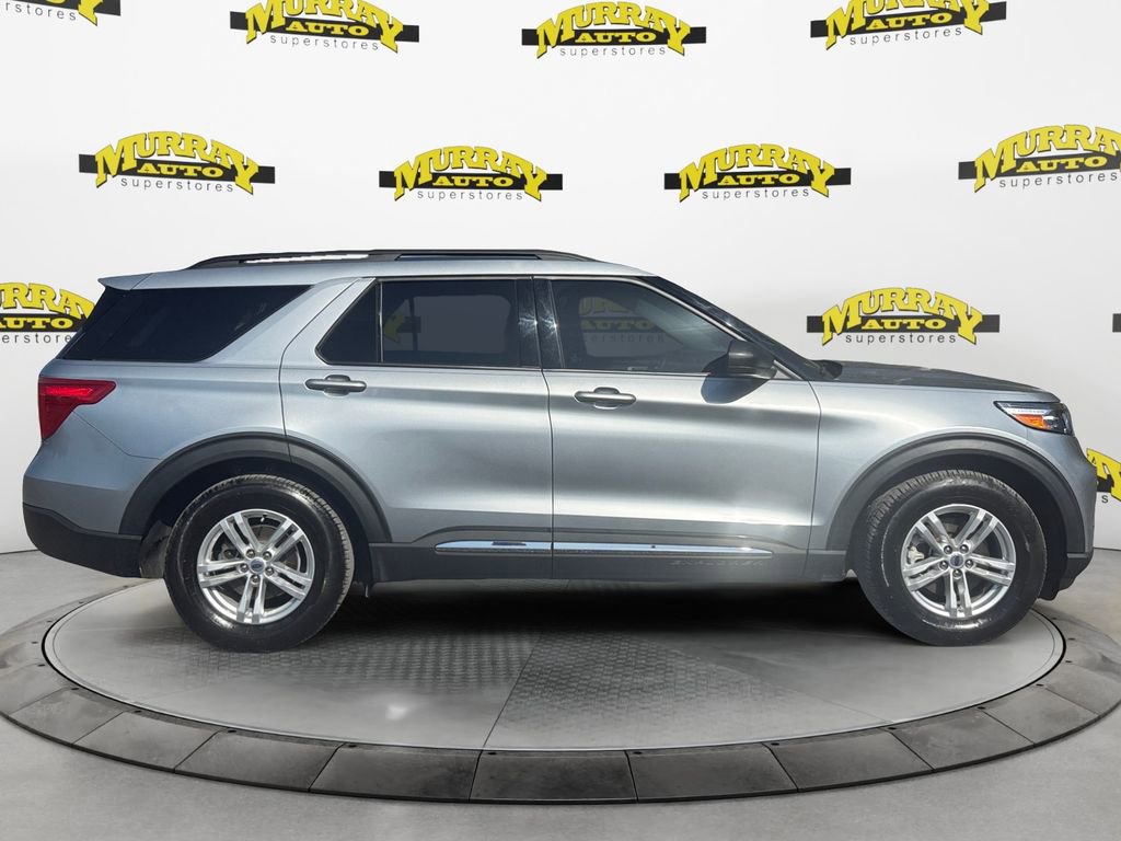 Used 2023 Ford Explorer XLT image 6