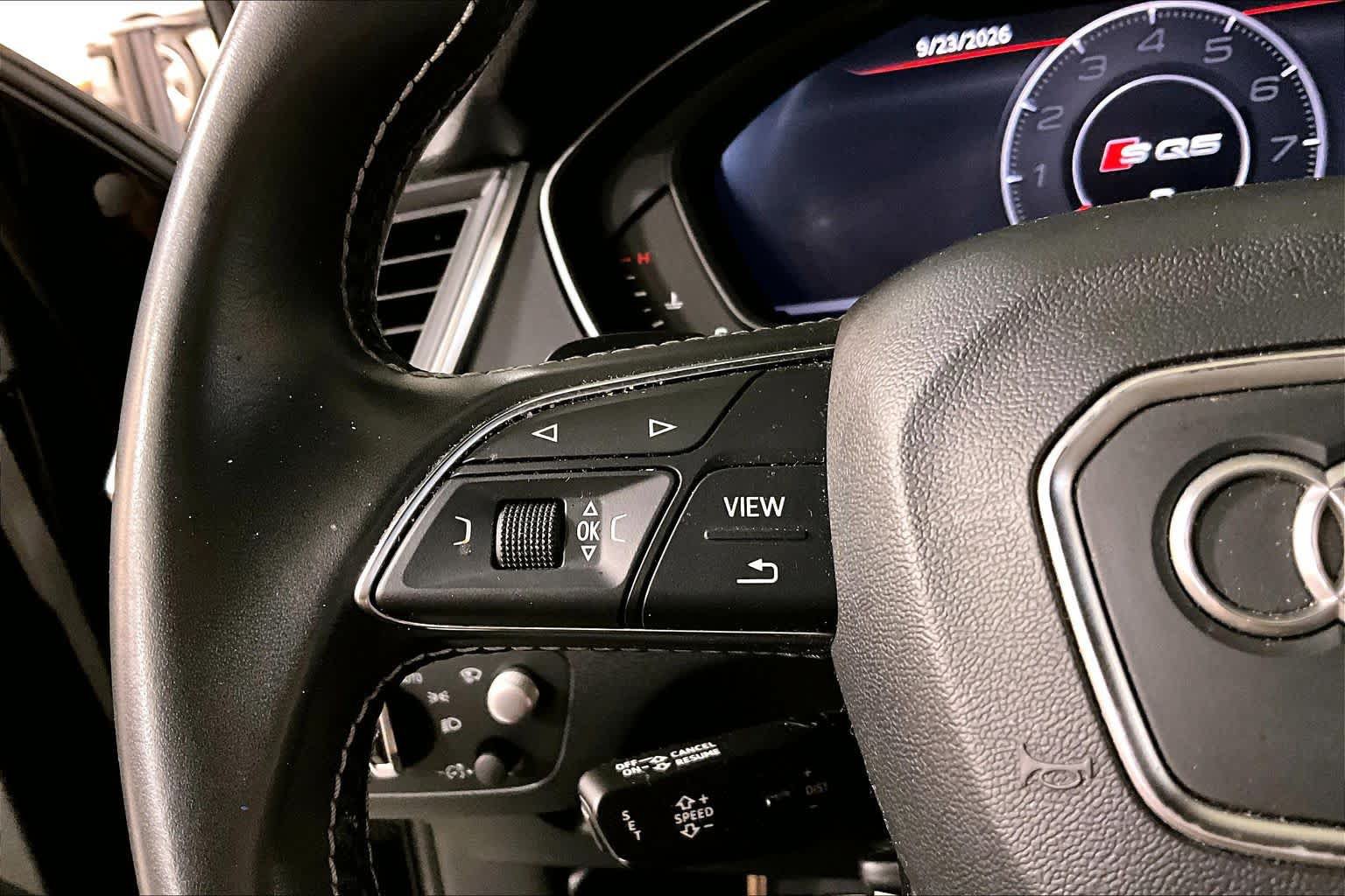 Used 2018 Audi SQ5 Prestige AWD/4WD image 23