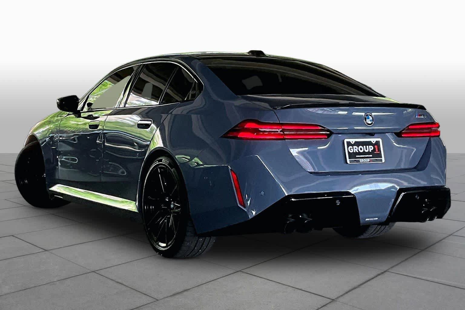 Used 2026 BMW M5 w/ Carbon Package AWD/4WD image 11