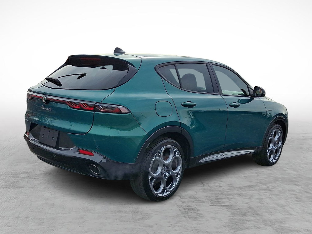 Used 2024 Alfa Romeo Tonale Veloce image 5