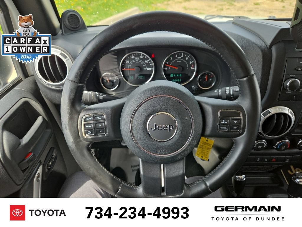 Used 2012 Jeep Wrangler Unlimited Sahara w/ Dual Top Group AWD/4WD image 19