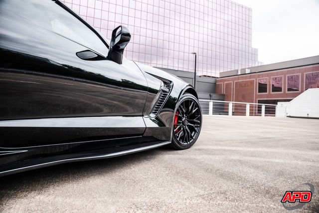 Used 2015 Chevrolet Corvette Z06 w/ 2LZ Preferred Equipment Group RWD image 31