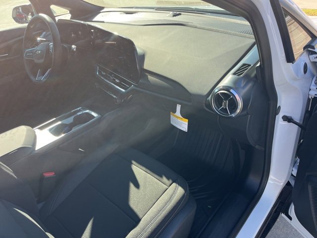 New 2026 Chevrolet Equinox EV LT image 36