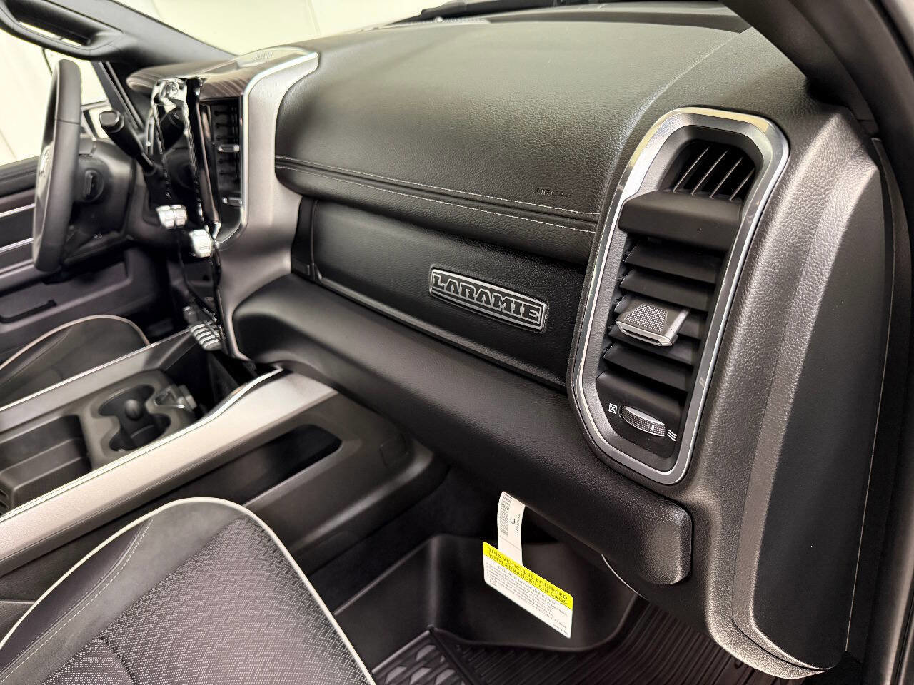 Used 2026 RAM 3500 Laramie w/ Night Edition AWD/4WD image 34