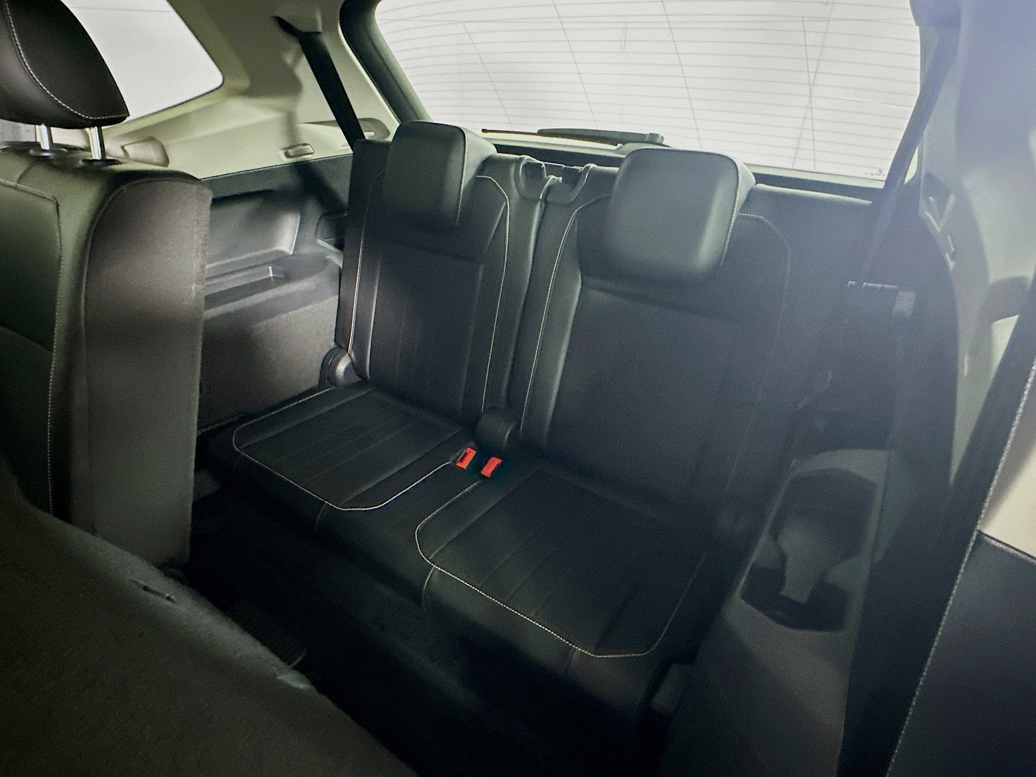 Used 2022 Volkswagen Tiguan SE w/ Panoramic Sunroof Package image 30