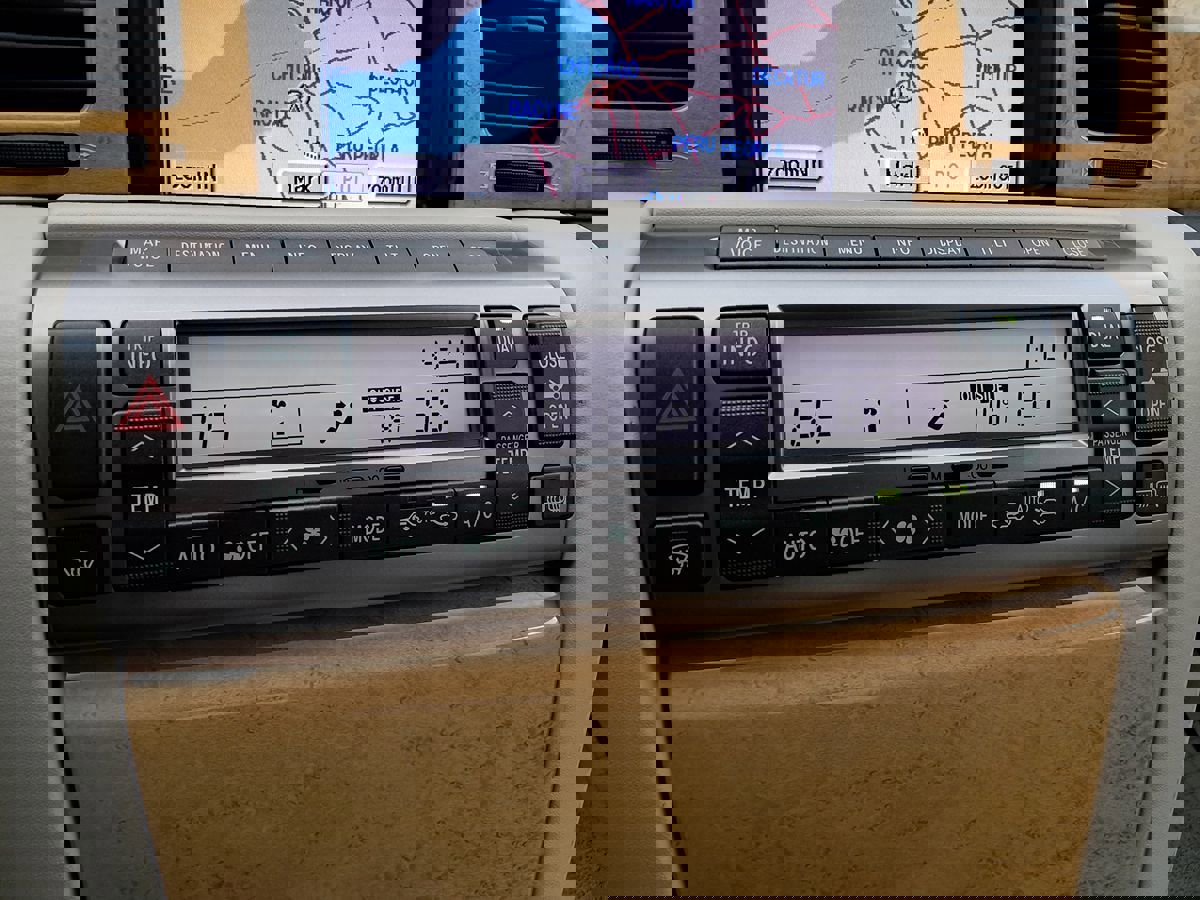 Used 2002 Lexus SC 430 Convertible image 21