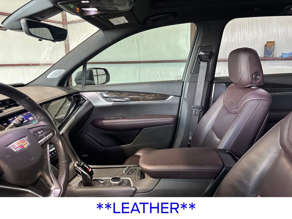 Used 2020 Cadillac XT6 Premium Luxury AWD/4WD image 16