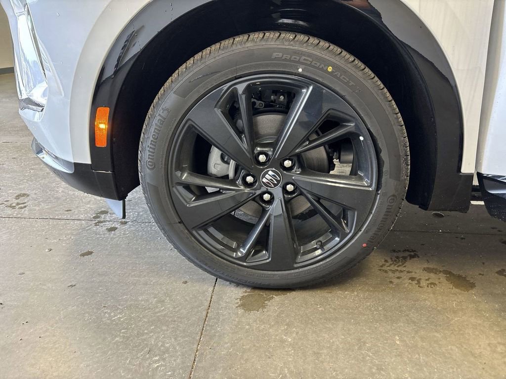 New 2025 Buick Envision Sport Touring image 42