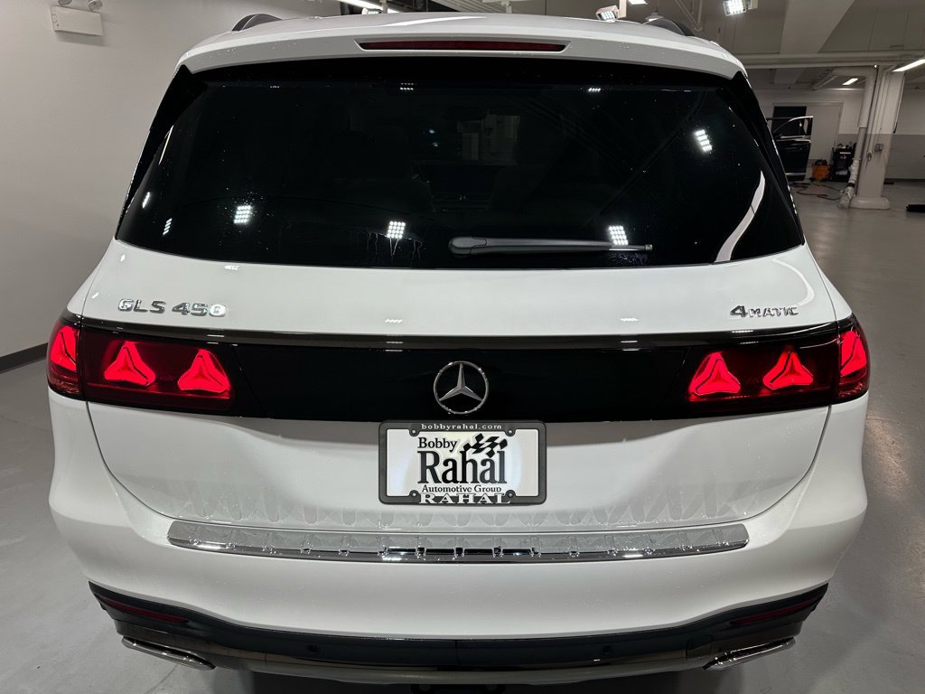 New 2027 Mercedes-Benz GLS 450 4MATIC image 2