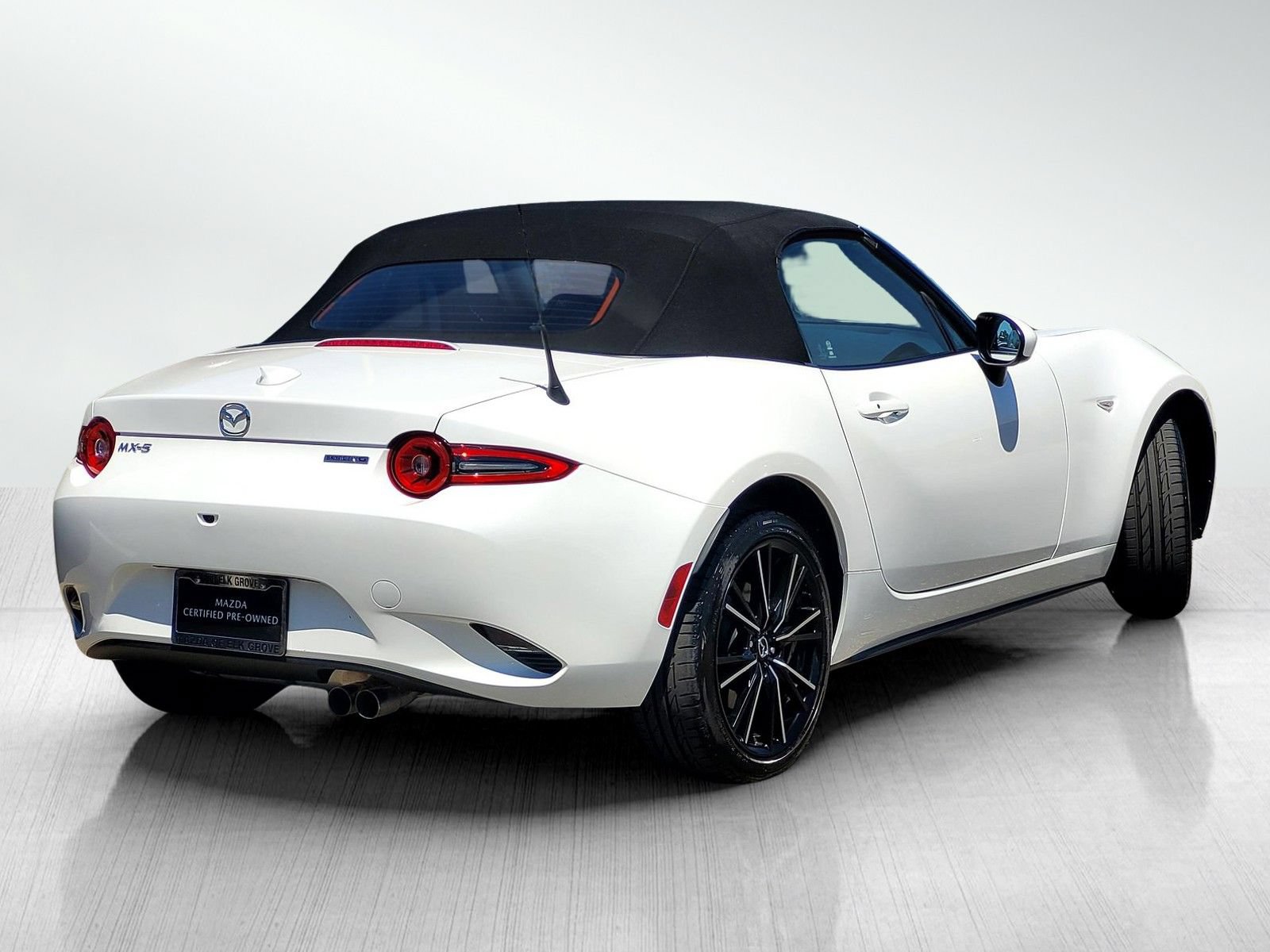 Certified 2025 MAZDA MX-5 Miata Grand Touring RWD image 4