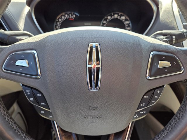 Used 2017 Lincoln MKX Reserve image 33