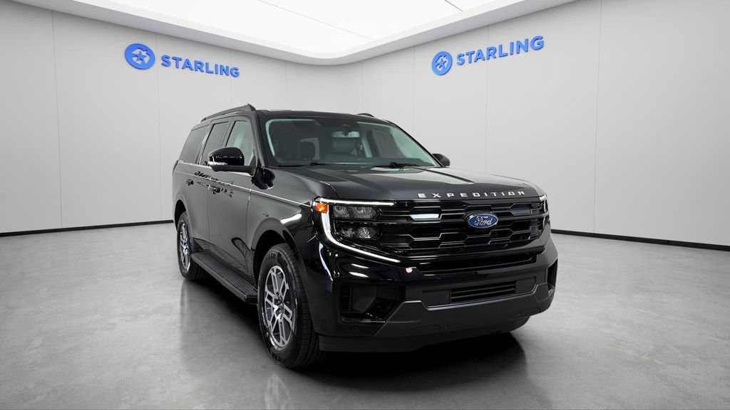 Used 2026 Ford Expedition Active RWD image 14