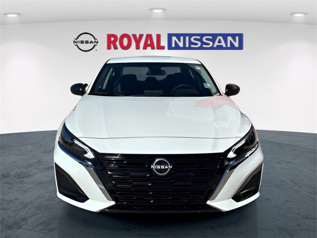 Used 2025 Nissan Altima 2.5 S image 2