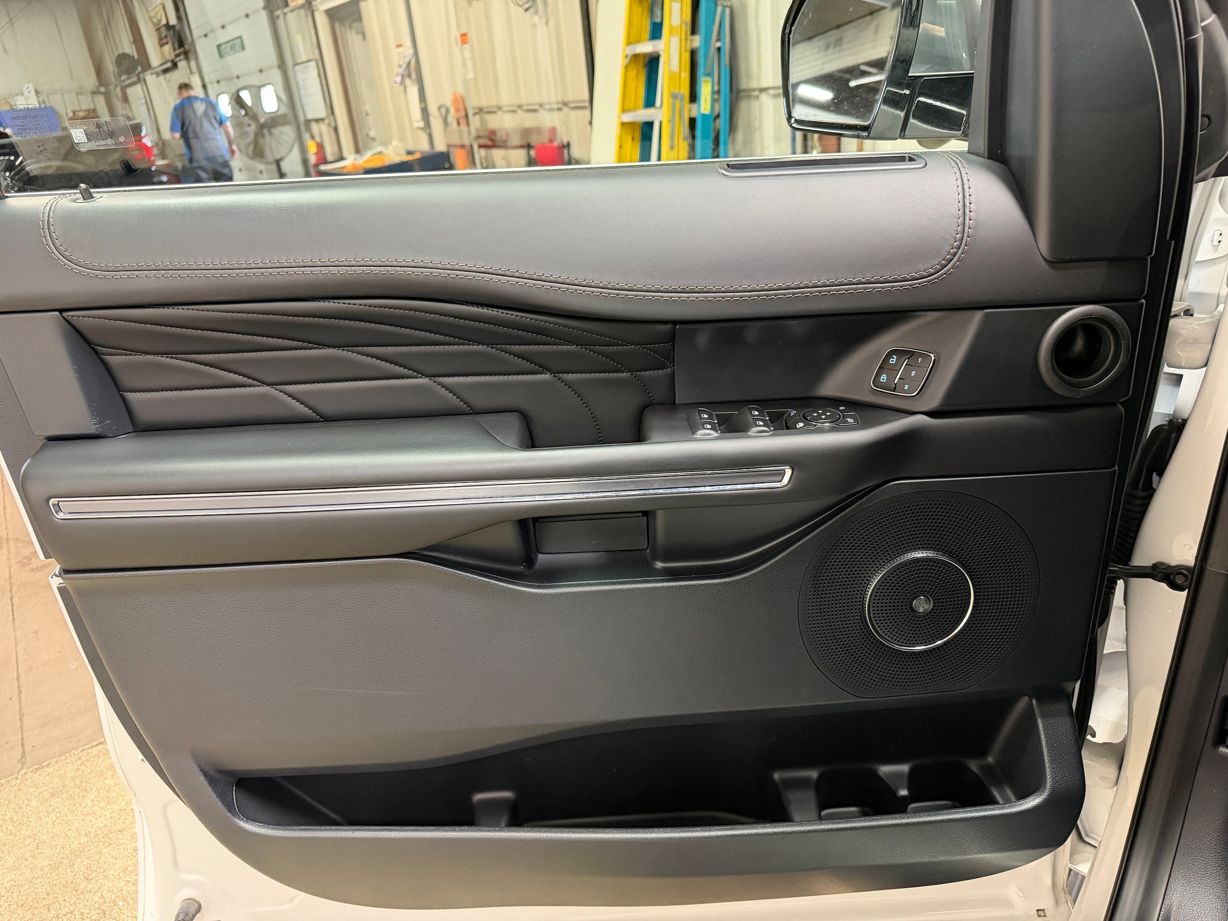 Used 2021 Ford Expedition Max Platinum AWD/4WD image 14