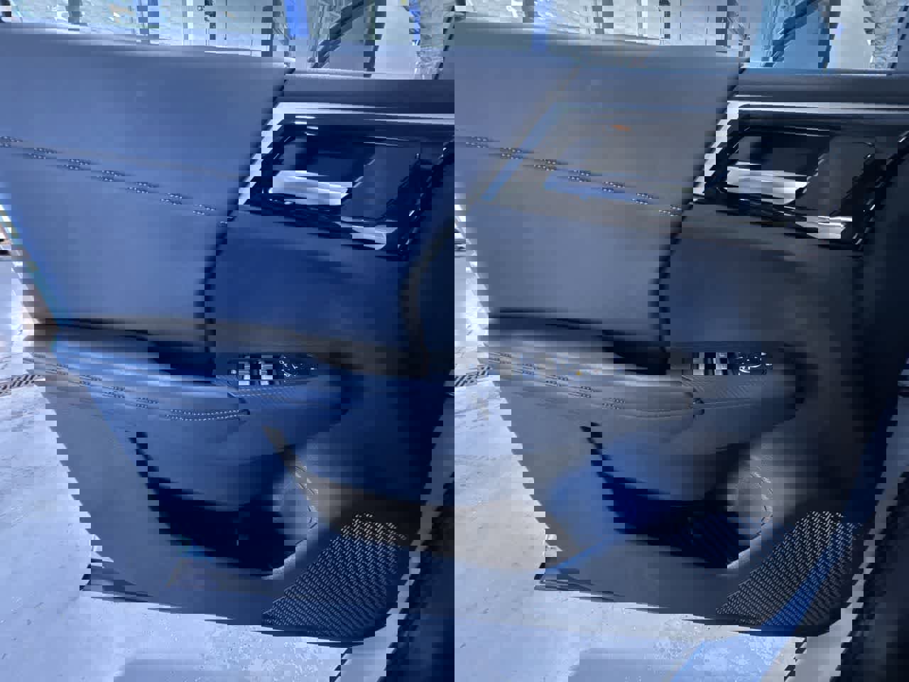 Used 2024 Mitsubishi Outlander SE image 31