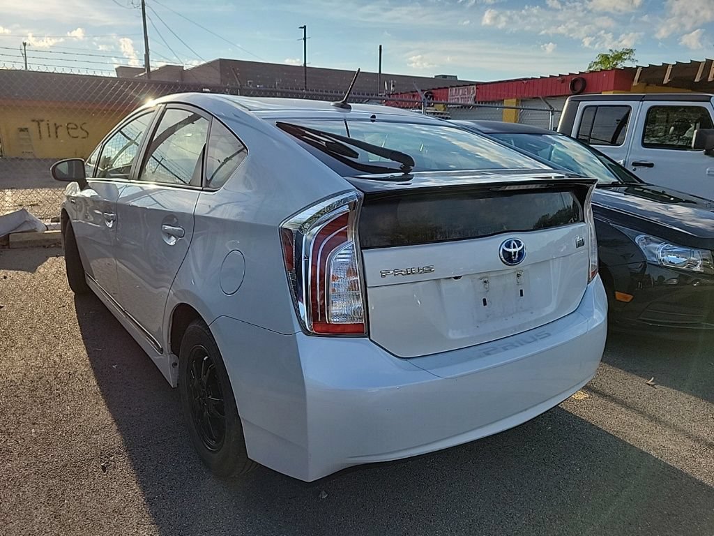 Used 2015 Toyota Prius Three FWD image 4