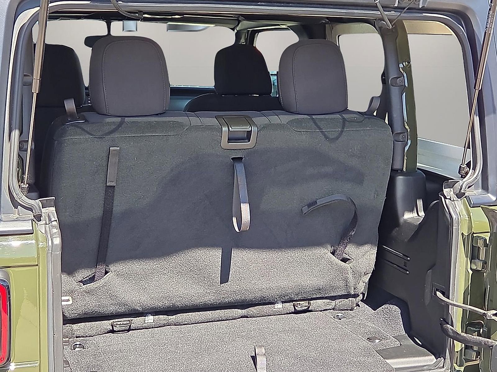 Used 2023 Jeep Wrangler Sport S image 8