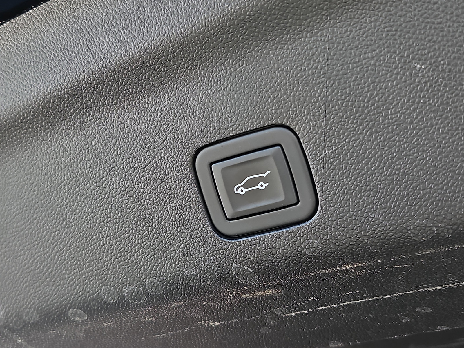 Certified 2023 GMC Yukon XL Denali image 32